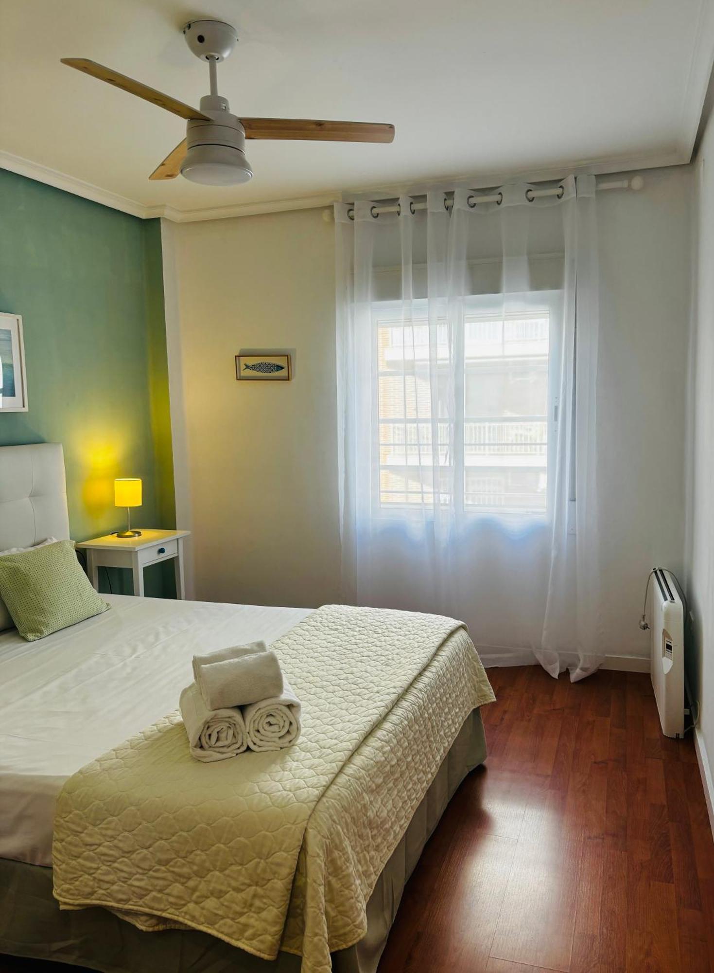 Travel Habitat Mestalla Valência Exterior foto