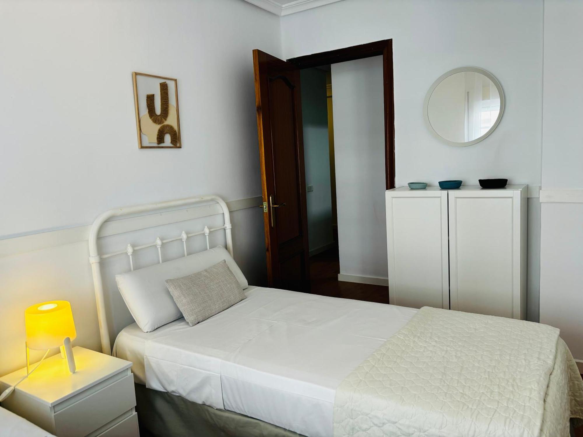 Travel Habitat Mestalla Valência Exterior foto
