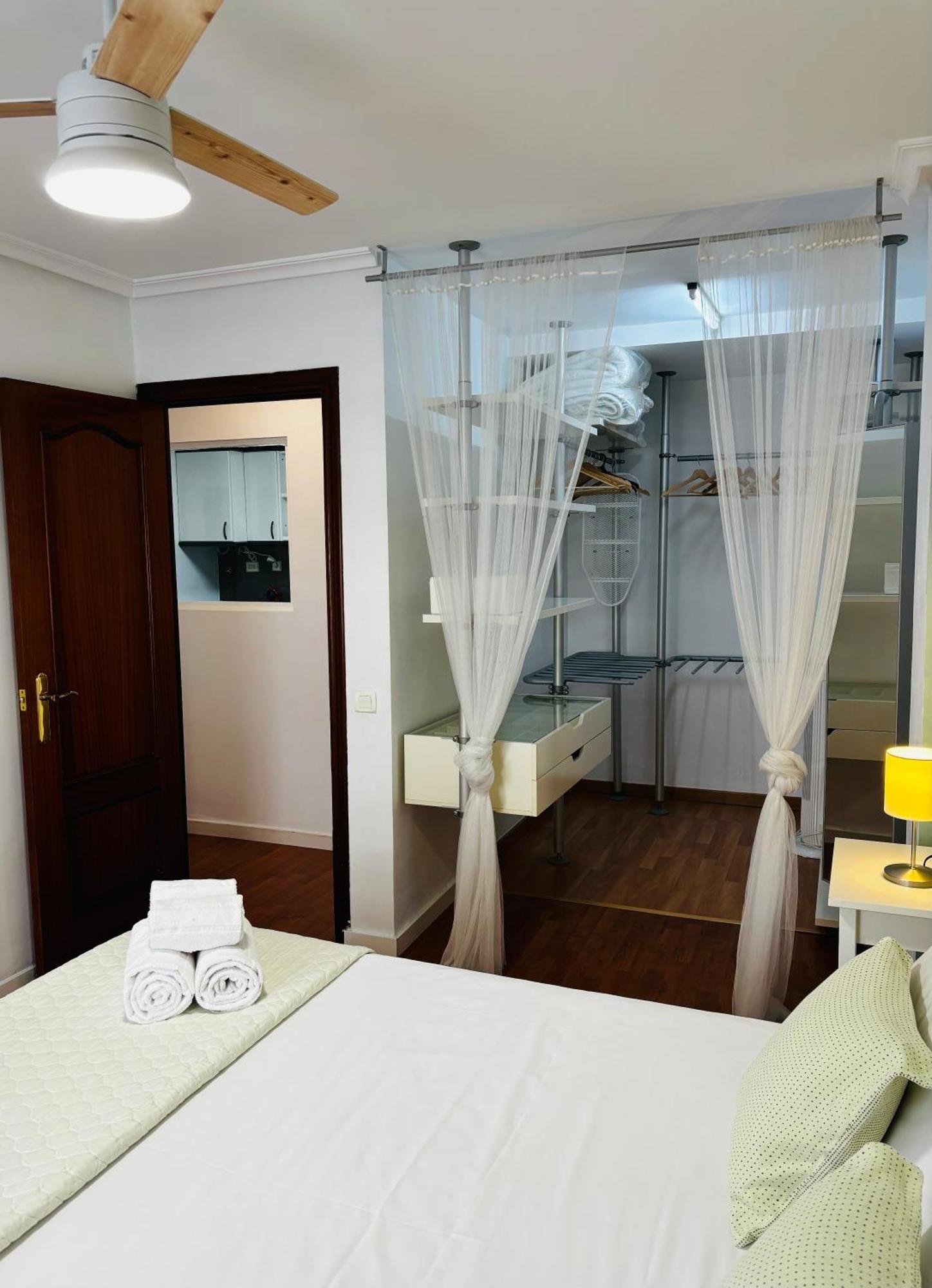 Travel Habitat Mestalla Valência Exterior foto